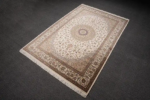 Machine Carpet – Kashmir collection – 2041 - Image 2
